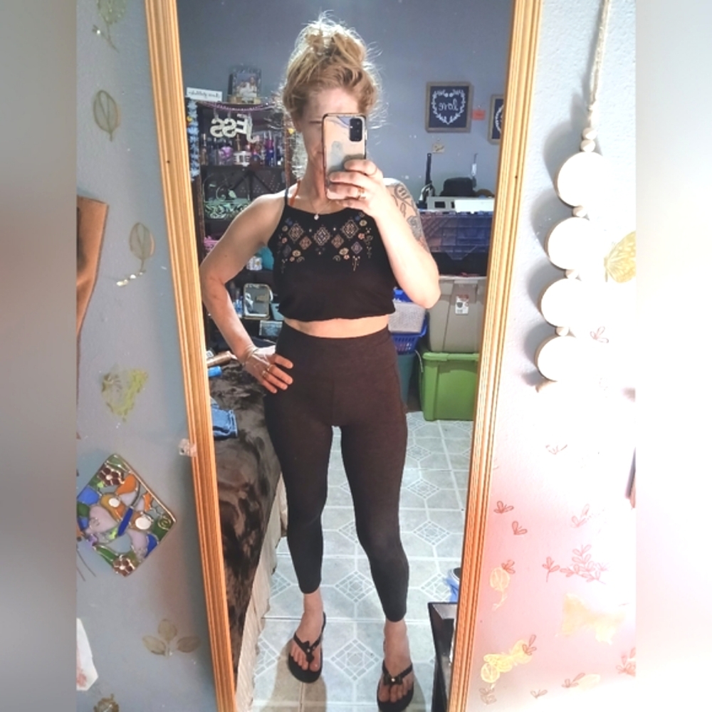 🎈Epic Threads🎈BUY 1 GET 1 🆓🎈 Black Crop Top Sz M